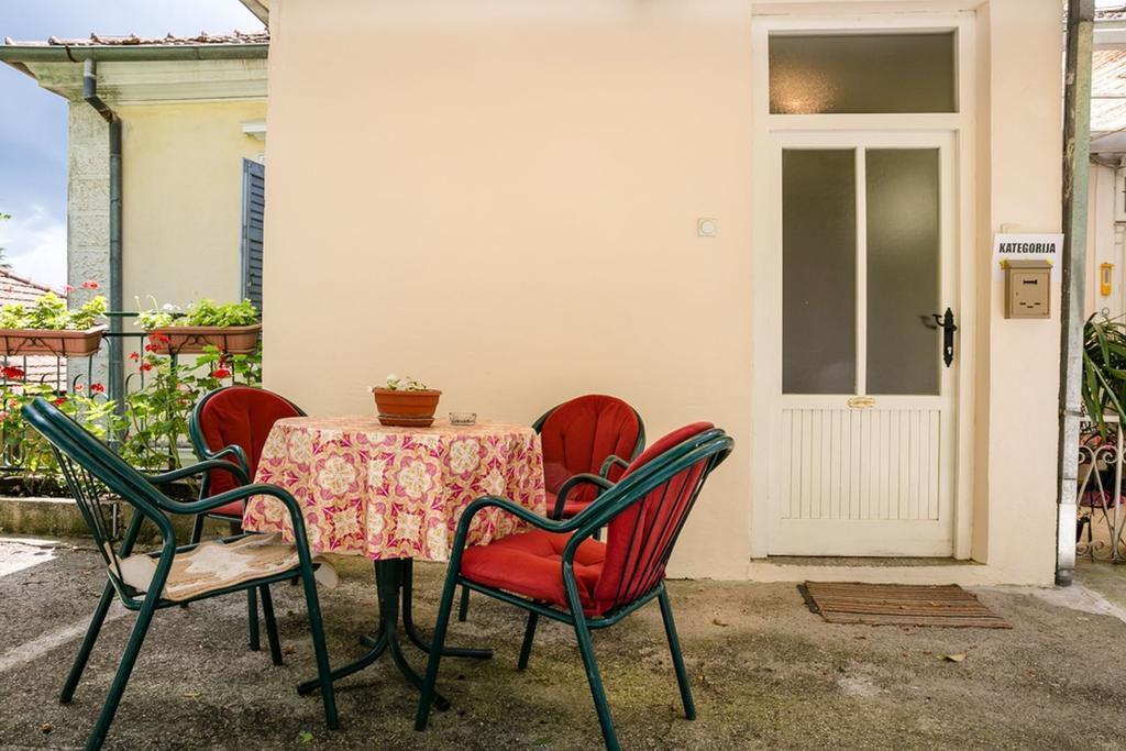 Apartments Martinetti Herceg Novi Phòng bức ảnh